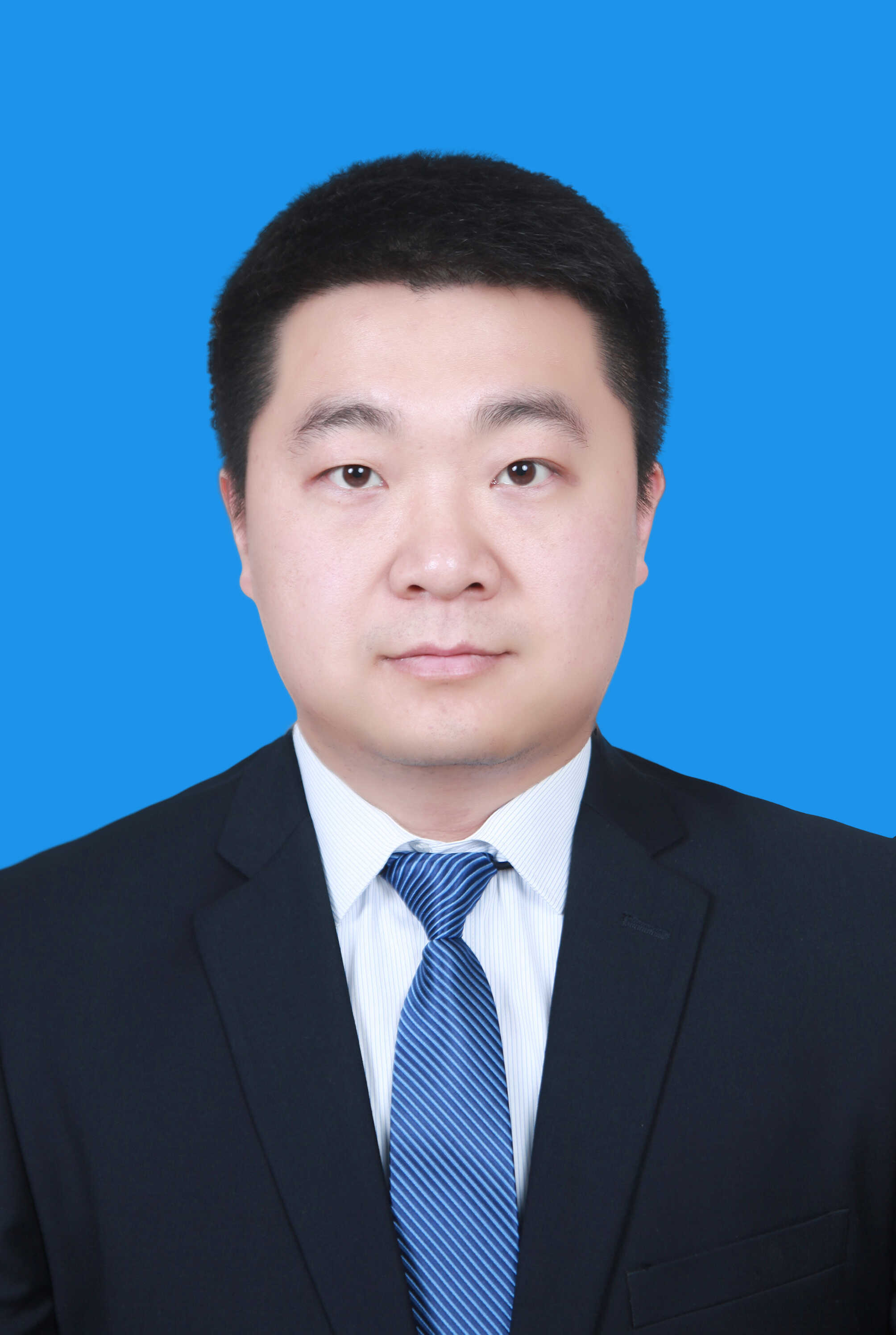 d473ec5bbbd90bb7dd7b20edd6dfa22d.jpg